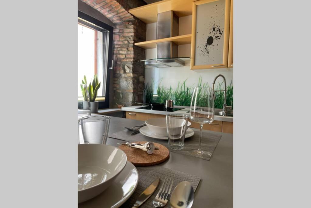 Stylish One Bedroom Apartment Near The Riva Izola Eksteriør billede